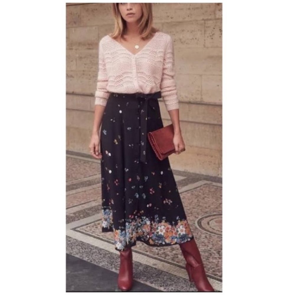 Sezane Bettina Black Floral front button Skirt. US size 6.